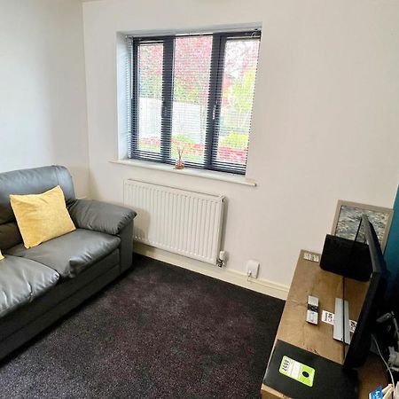 Cross Court, Stafford By Bell Apartments Extérieur photo