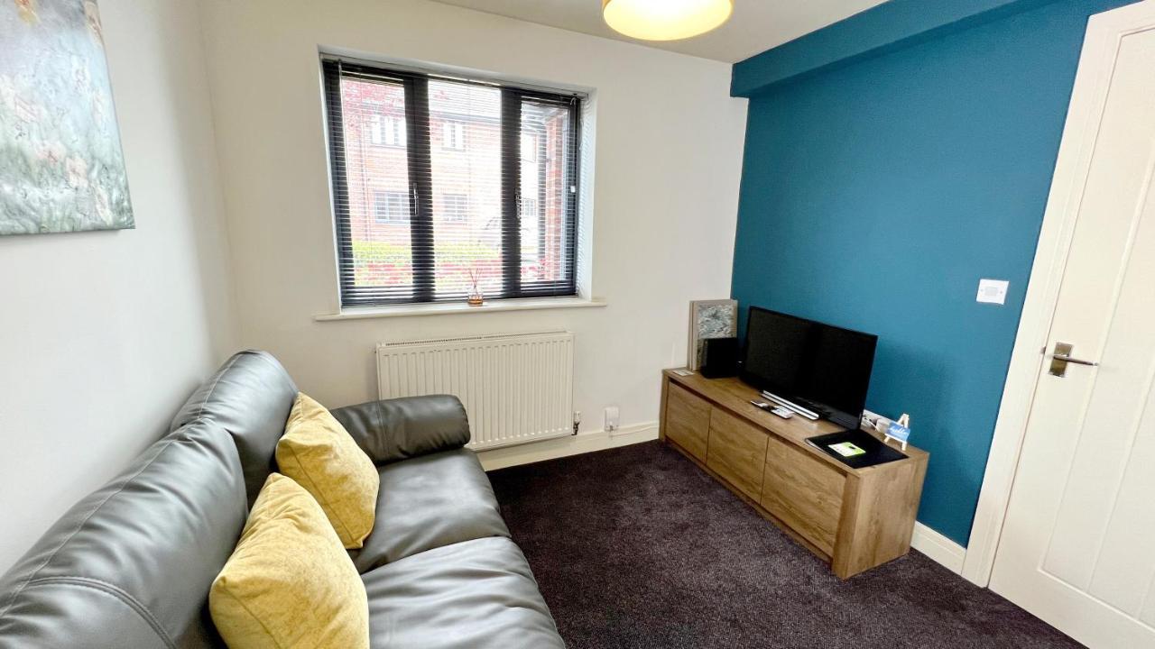 Cross Court, Stafford By Bell Apartments Extérieur photo