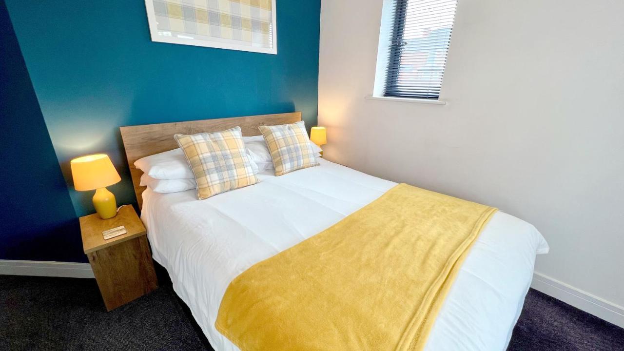 Cross Court, Stafford By Bell Apartments Extérieur photo
