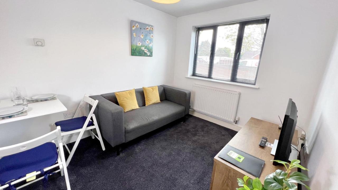 Cross Court, Stafford By Bell Apartments Extérieur photo